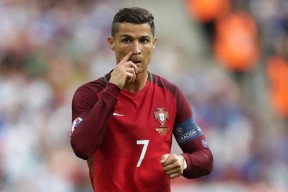 KAIYUN 中国大陆-巴西队在南美预赛中保持领先，晋级几乎板上钉钉